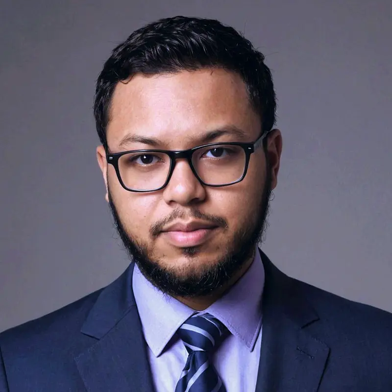 Professional portrait of Mohammad Sabik Irbaz